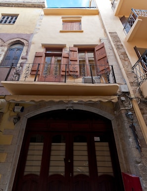 Façade de lâhĂ©bergement - soirĂ©e/nuit