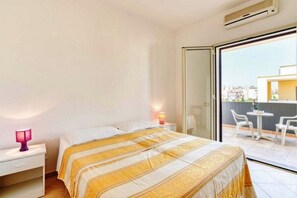 2 bedrooms, WiFi, bed sheets
