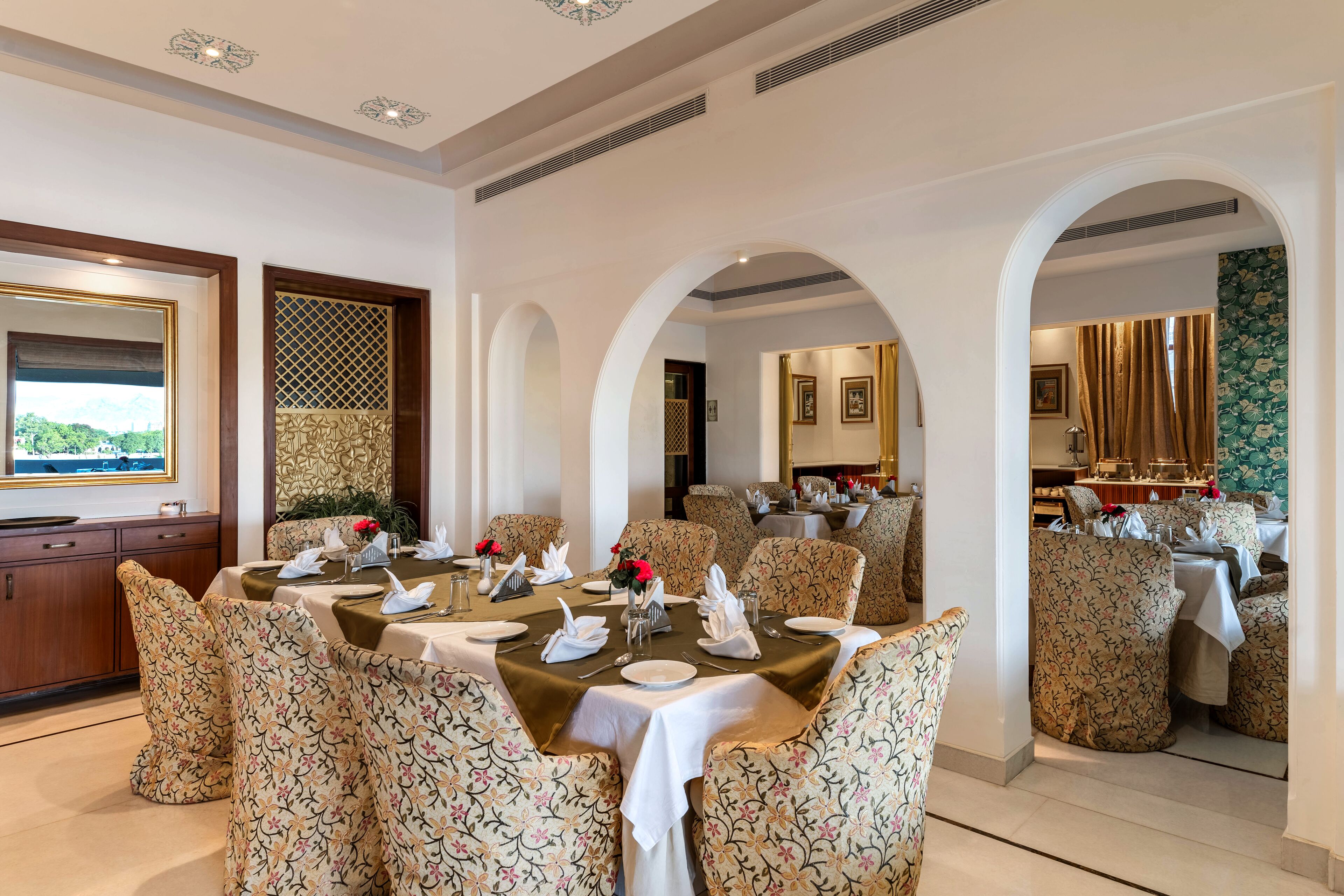 Foto - Brahma Niwas - Luxury Lake View Hotel with Infinity Pool, Udaipur