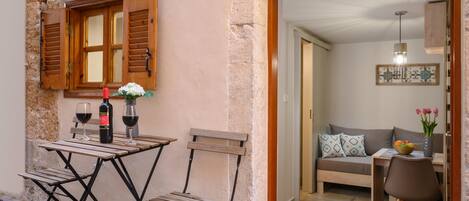 Perussviitti (ground floor) | Terassi/patio