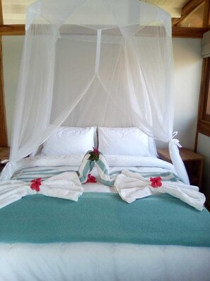 Deluxe House | 5 bedrooms, iron/ironing board, bed sheets - Aloha 22 (Ponta d'Ouro)