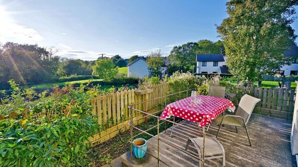 Balcony - Kings Court 9 (Narberth)