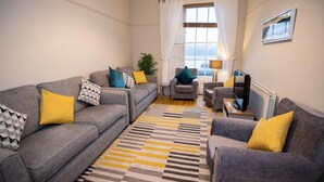 TV - Gwynne House (Tenby)