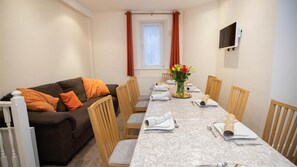 Dining - Gwynne House (Tenby)
