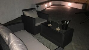 Interior - Sands Retreat (Tenby)