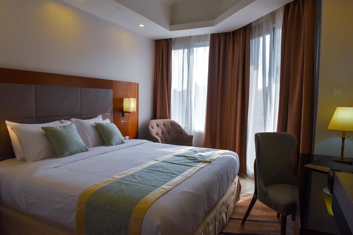 Ropa de cama hipoalergénica y minibar