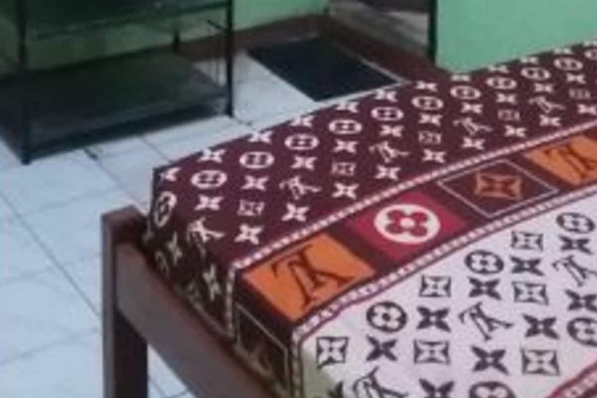 Deluxe Double Room With AC | Free WiFi