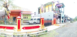 Exterior - Ijen Volcano Guesthouse (Banyuwangi)