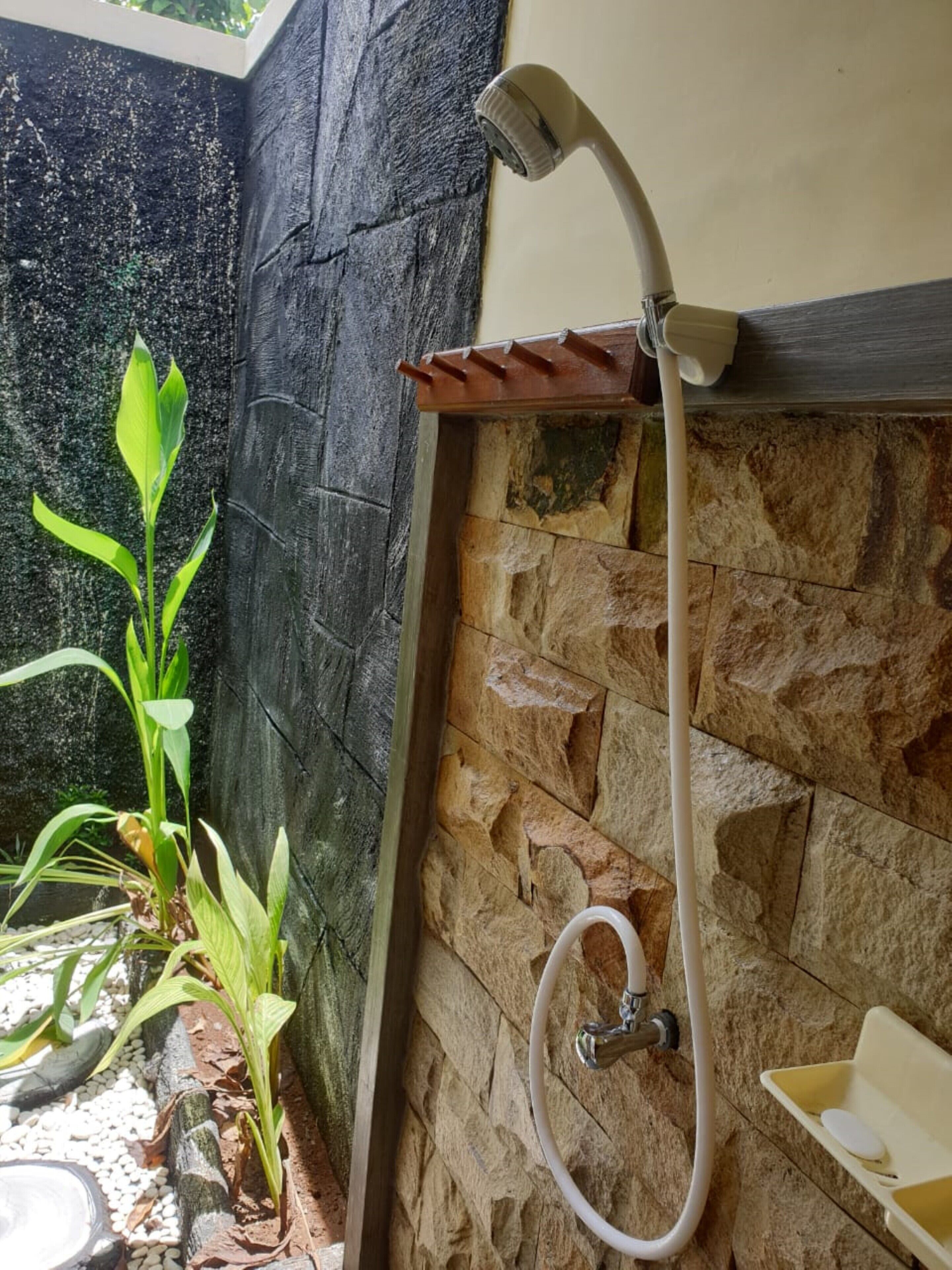 Deluxe-Zimmer | Dusche im Bad