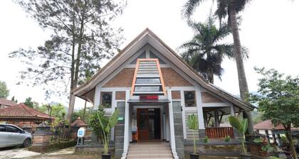 Kampung Pa'go Resort Hotel