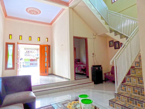 Lobby - Kawah Ijen Homestay (Banyuwangi)