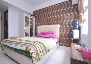 Studio | Skrivbord