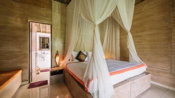 Suite Room with Jungle View | Minibar, desk, soundproofing, free WiFi