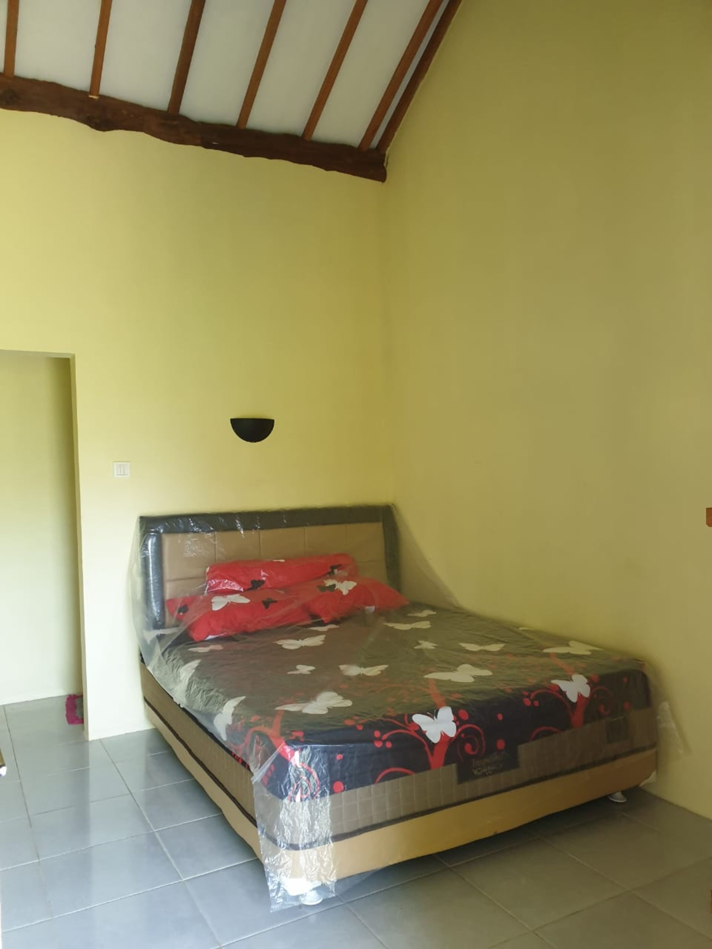 Standard Room | Free WiFi