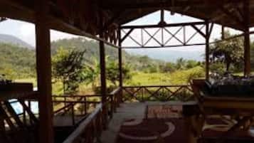 Tempat makan outdoor