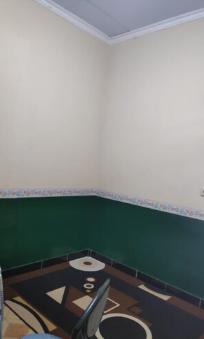 Shower, towels - Homestay Hanum (Mangunan)
