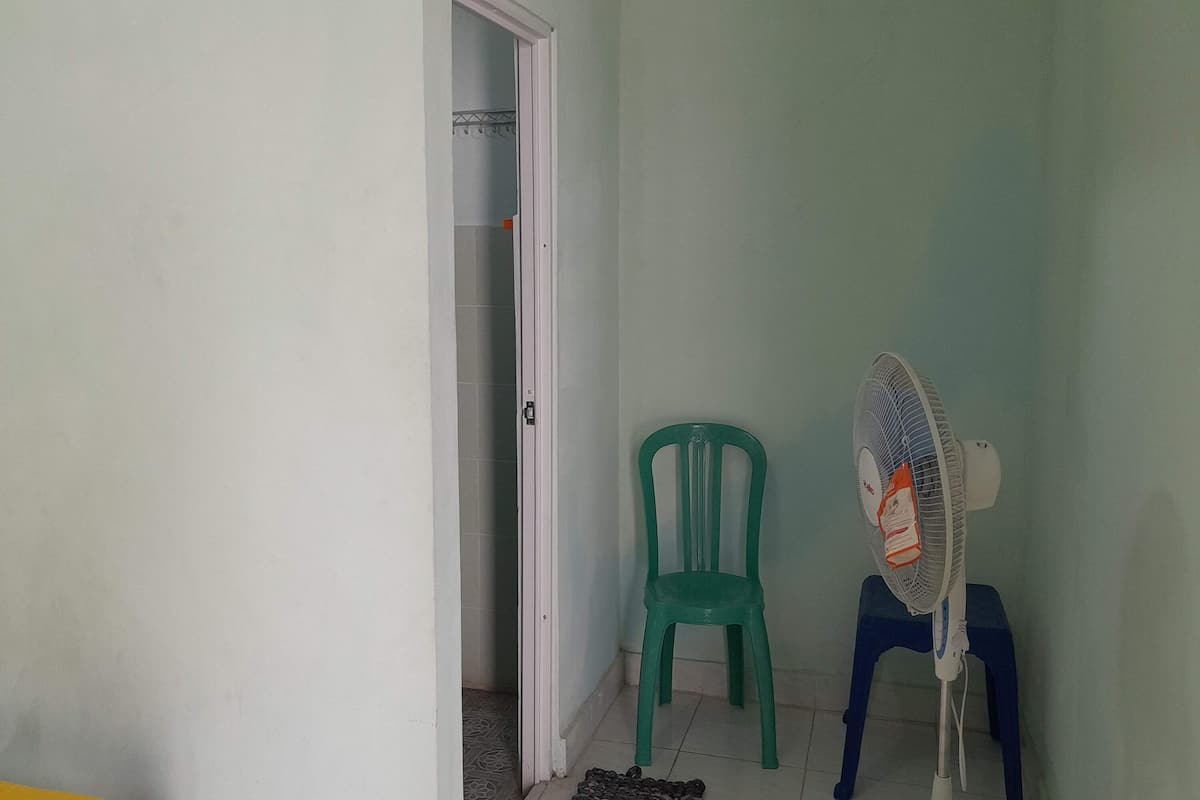 Kamar Double Standar