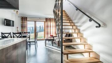 32-inch flat-screen TV with digital channels, LCD TV, pay movies