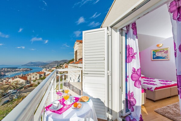 Departamento (Tomo) | Balcón