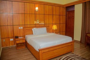 ห้องเอ็กเซกคิวทีฟ | ตกแต่งพิเศษโดยเฉพาะ, โต๊ะทำงาน, พื้นที่ทำงานแบบใช้แล็ปท็อป