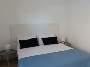 1 makuuhuone, ilmainen Wi-Fi, vuodevaatteet