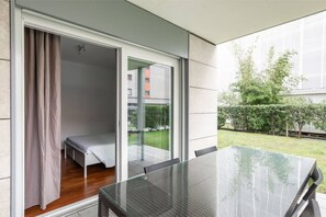 Outdoor dining - Bright one-bedroom apartment with garden close to Lugano Centre - PRESTIGE 5 (Lugano)