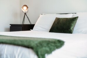 1 bedroom, iron/ironing board, WiFi