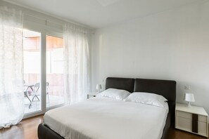 1 室のベッドルーム、アイロン / アイロン台、WiFi (無料)、ベッドシーツ