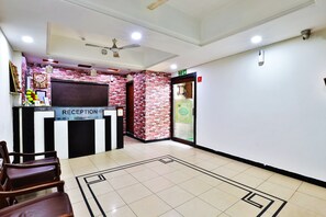 Reception - Hotel Sadbhav (Ahmedabad)