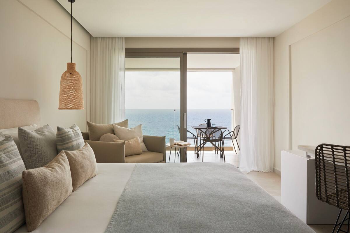 One Bedroom Suite Sea View | View from room