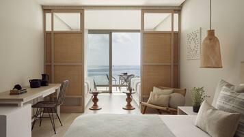 Family Room Sliding Door Sea View | In-room safe, desk, soundproofing, free WiFi