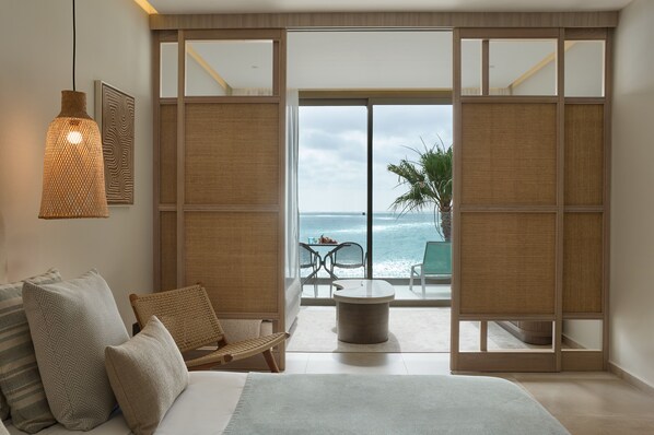Junior Suite Sea View | Peti besi dalam bilik, meja, kalis bunyi, Wi-fi percuma 