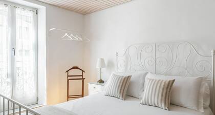 Herrliche Dreizimmerwohnung in malerischer Lage mit eigenem Garten - ROSE