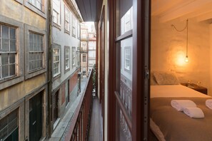 Apartment, 1 Bedroom, Non Smoking (1) | Street view - Porto Emotions - Caldeireiros (Porto)