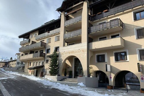 Family apartment near the ski slopes of St. Moritz - SILVAPLANA