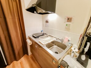 雪櫃、微波爐、爐具、廚房用具/餐具/器皿