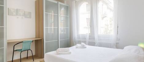 2 Schlafzimmer, Zimmersafe, Bügeleisen/Bügelbrett, kostenloses WLAN