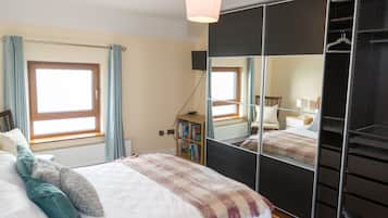 Maison | 4 chambres, fer et planche à repasser, Wi-Fi gratuit, draps fournis
