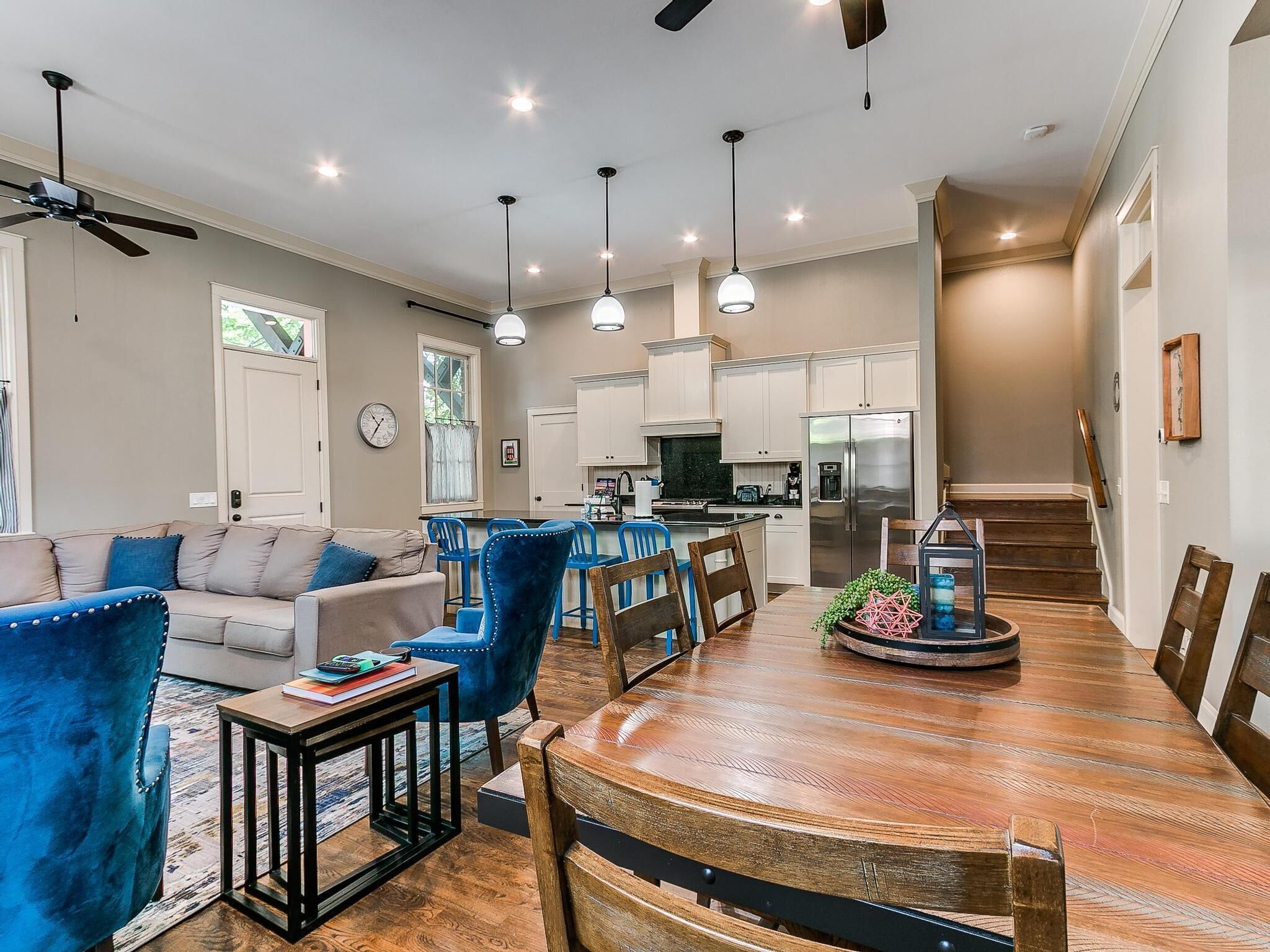 Carlton Landing! Beautiful Townhouse just steps away from the water front.