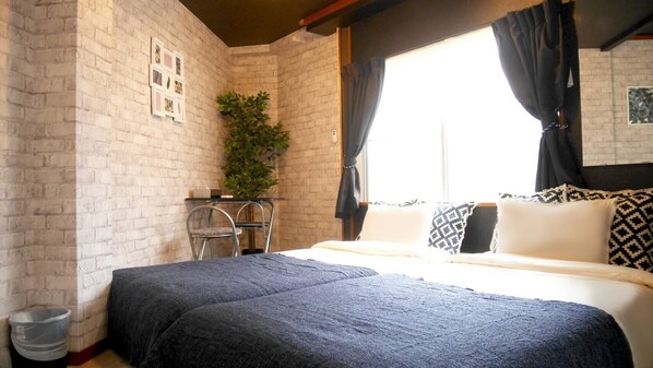 Ferro/asse da stiro, culle/letti per bambini (a pagamento)