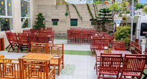 Outdoor dining - Haku Boutique Hotel Vung Tau (Vung Tau)