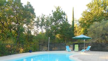 Piscine extérieure