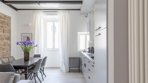 Unclassified image, 4 of 33, button - Saint Peter Elegant and Charming Apartment (Roma)