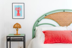 1 habitación, tabla de planchar con plancha, wifi gratis y ropa de cama 