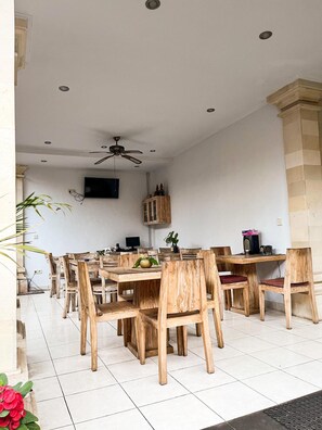 Dining - Dono Guest House (Ubud)