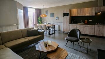 TV, DVD player, stereo