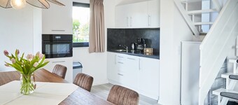 6-person bungalow comfort with 3 bedrooms.