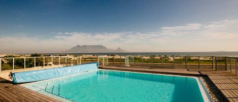 Piscine extérieure, piscine chauffée