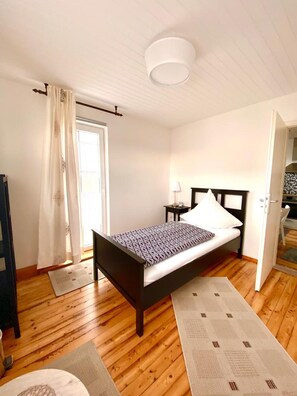 3 Schlafzimmer, Bügeleisen/Bügelbrett, WLAN, Bettwäsche