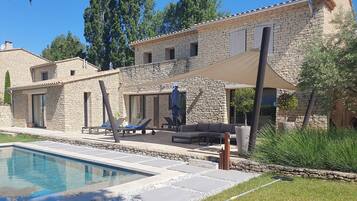 Piscine extérieure